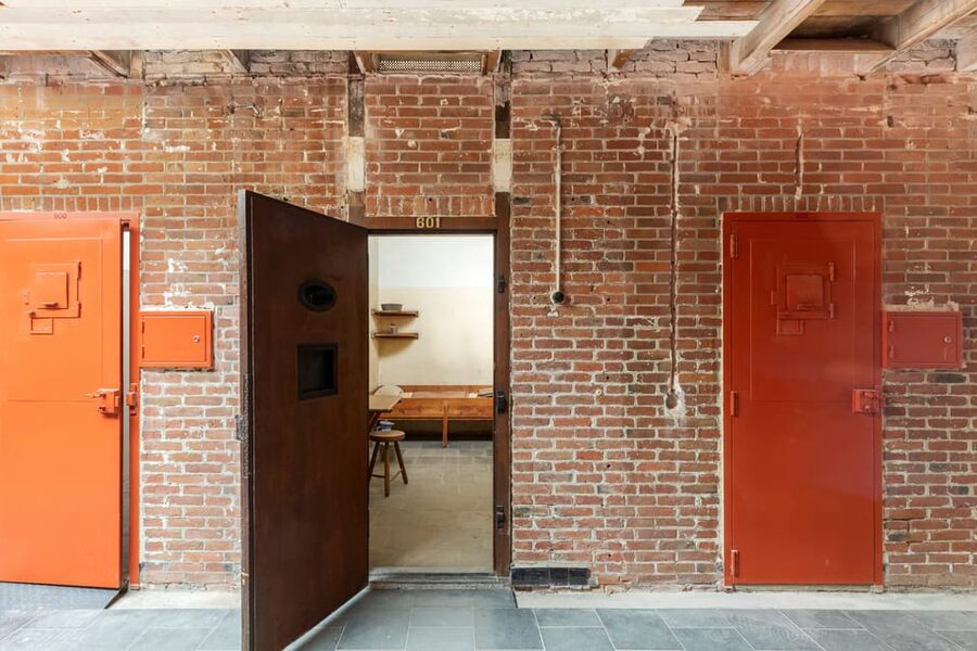 Oranjehotel World War II Prison Entrance Ticket - How long to allow for the visit