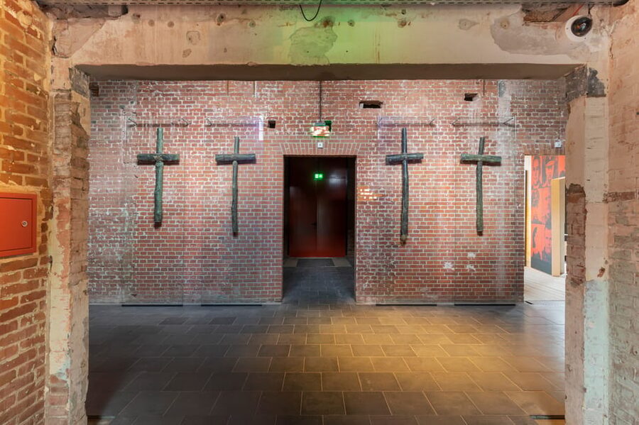 Oranjehotel World War II Prison Entrance Ticket - Accessibility and languages