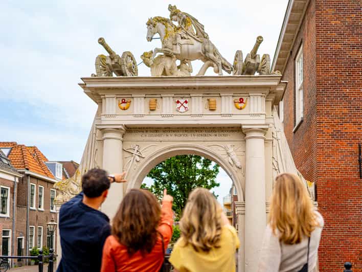 Outside Escape Amsterdam with your friend(s) and have fun! - Key points to know before you play