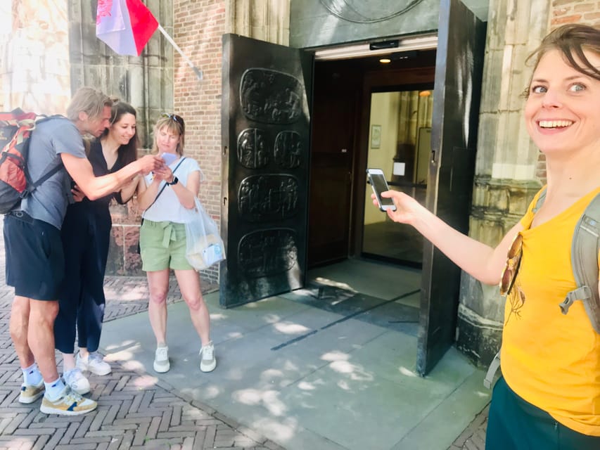 Outside Escape Amsterdam with your friend(s) and have fun! - Choosing the right difficulty for your group