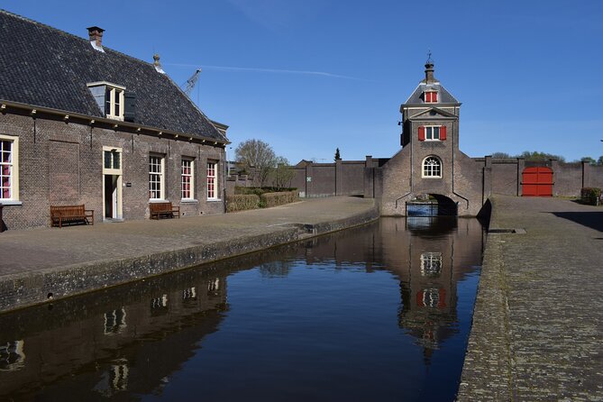 Photographic Tour in Delft Historical Center - Composition lessons for phones and cameras