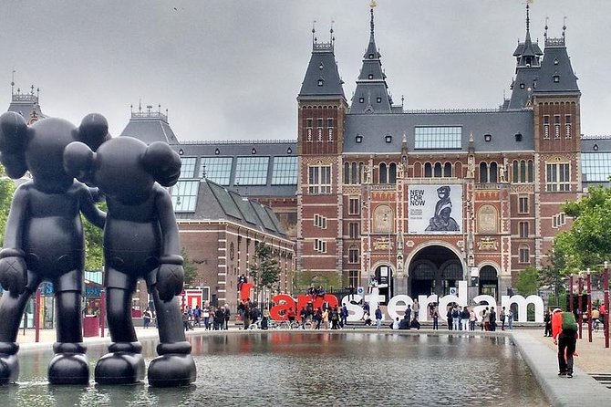Private Amsterdam City Highlights Bike Tour (PRIVATE GUIDE) - Why a bike is the right way to meet Amsterdam