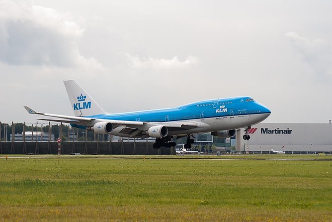 Private Amsterdam Departure Transfer to AMS Schiphol Airport - Pickup timing is the key decision