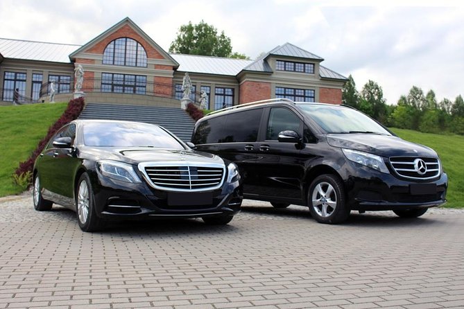 Private Amsterdam Departure Transfer to AMS Schiphol Airport - How this compares with other airport options