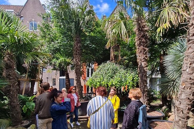 Private bike tour: Hidden gems around Amsterdam and surroundings - House of Bird Diemerbos starts the day in a local forest
