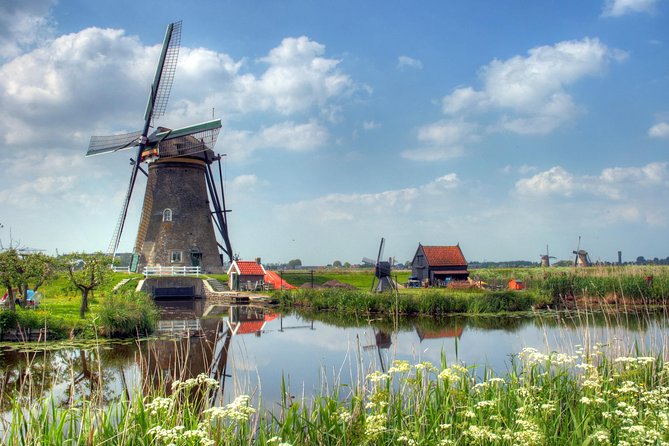 Private Day Trip from Amsterdam to Rotterdam and the Hague - Guide style and personal attention