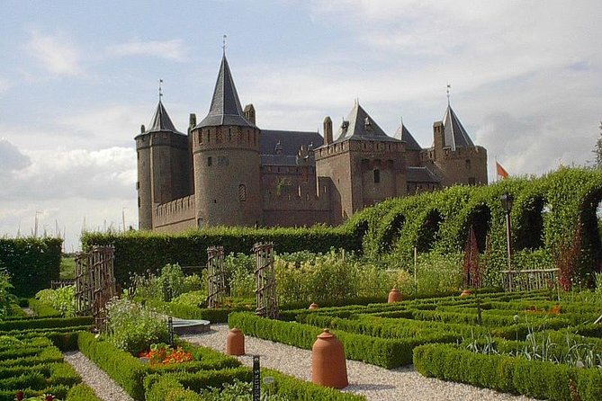 Private day trip to the Dutch castles from Amsterdam - Muiderslot: a fortress with seven centuries behind it