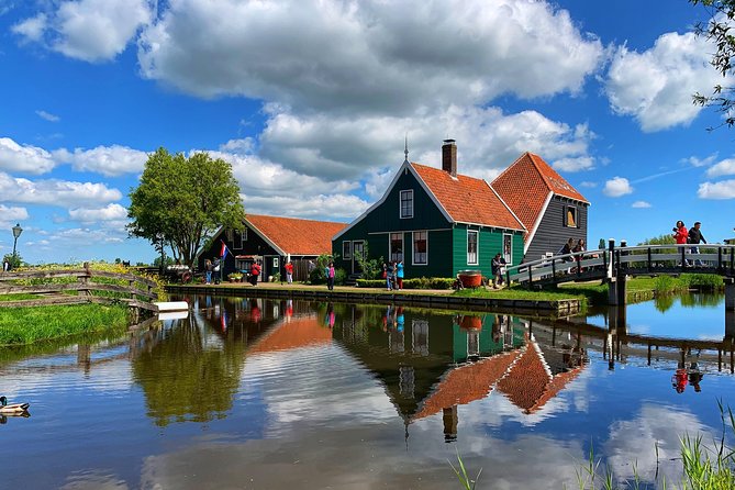 Private Day Trip to Zaanse Schans, Volendam & Marken from Amsterdam - Volendam: harbor character in a short visit