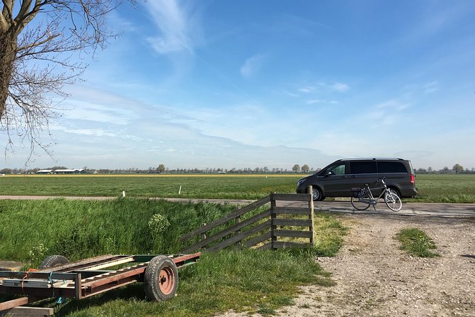Private daytour from Amsterdam into the Countryside - Marken: old houses and a slower pace