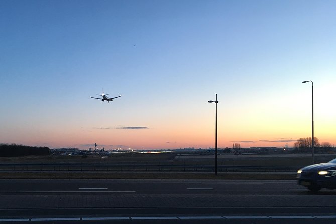 Private departure transfer from Amsterdam to Schiphol Airport (AMS) - Why a private airport ride can make sense in Amsterdam