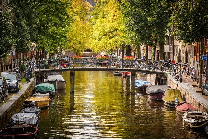 Private departure transfer from Amsterdam to Schiphol Airport (AMS) - What the ride itself is like