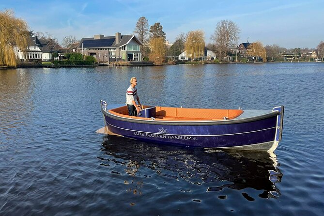 Private Electric Boat Rental in Haarlem (No License Required) - Seats, family comfort, and group size