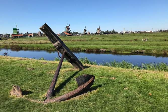 Private Excursion to Zaanse Schans, Edam, Volendam and Marken - Marken: wooden houses and the water’s edge