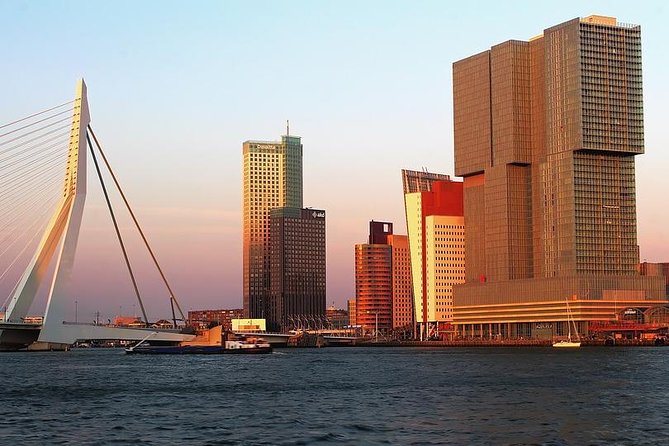 Private full-day customizable tour of the Netherlands from Amsterdam - A guide who does more than drive