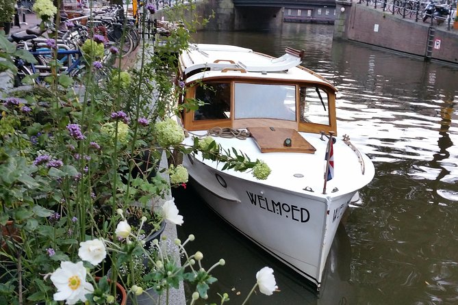 Private Guided Historic Amsterdam Canal Cruise in a Salon Boat - Starting near Prinsengracht 377