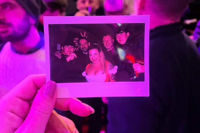 Private Hostess Bar Tour in Amsterdam Red Light District (3h) - Dance shows and drinking games