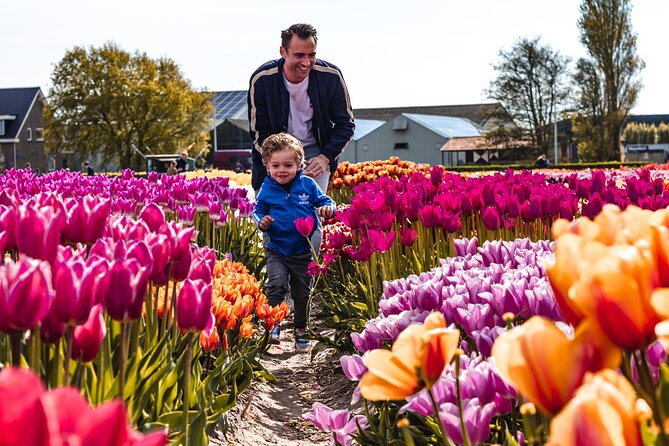 Private Keukenhof, Gardens, Windmills, cheese tour from Amsterdam - Wooden shoes and Dutch cheese make the day hands-on