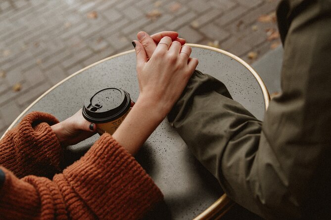 Private Love Story Photowalk Experience - Who should book this private photo walk?