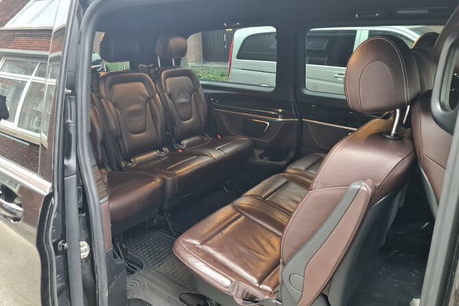 Private Minivan Transfer from Rotterdam - What the 40 to 70 minute ride is like