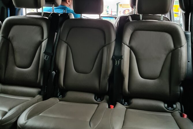 Private Minivan transfer to Rotterdam - What you will not get