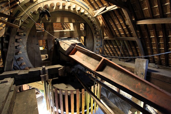Private Off-the-beaten-path Countryside Windmill Tour - Cheese, clogs, and a stop in Katwoude