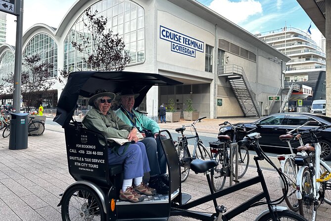 Private Pedicab/Rickshaw Tour of Rotterdam With a Local Guide - Nieuwe Delftse Poort and the lost medieval entrance