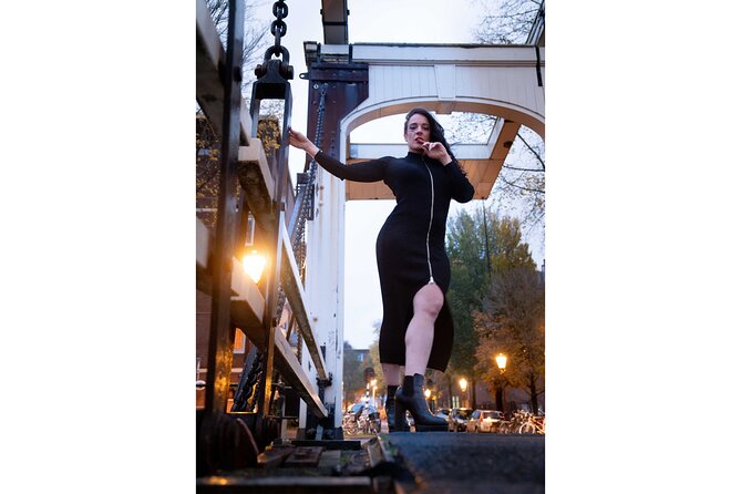 Private Photo Session in Amsterdam - Warmoesstraat and the Red Light District