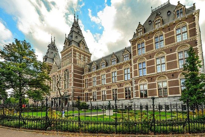 Private Rijksmuseum Tour- The Dutch Masters, Rembrandt & Vermeer - Starting at Museumplein and Cobra Café