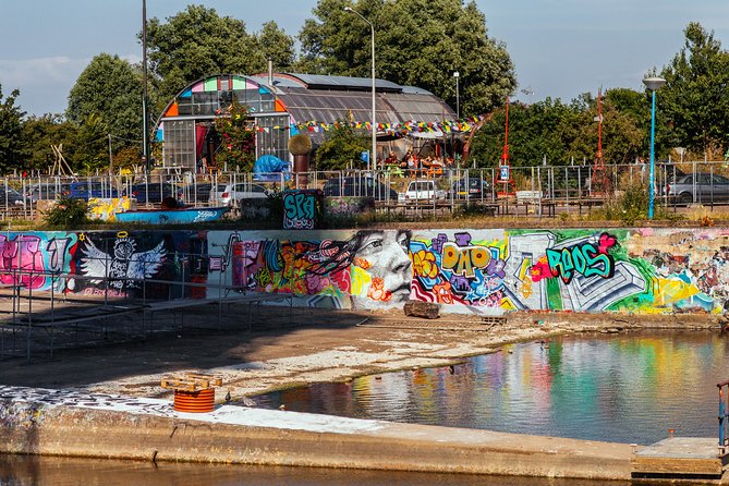 Private Tour: Amsterdam's Best Local Hotspots - Starting along Brouwersgracht