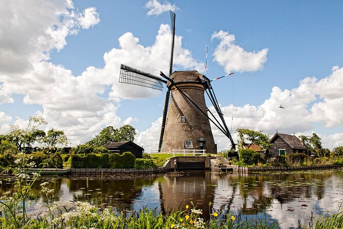 Private tour from Rotterdam to Windmills of Kinderdijk & Gouda Cheese Experience - What two hours at Kinderdijk really allows