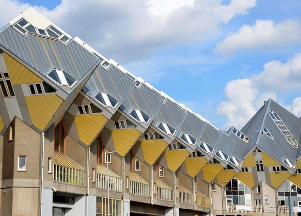 Private tour: Markthal, Cube houses and Rooftop Het Witte Huis - Starting beneath the Markthal’s Horn of Plenty