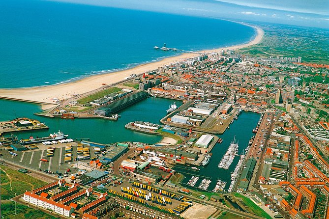 Private Tour: The Hague Walking Tour Including Peace Palace Visitors Center - Noordeinde Palace and The Hague’s royal side