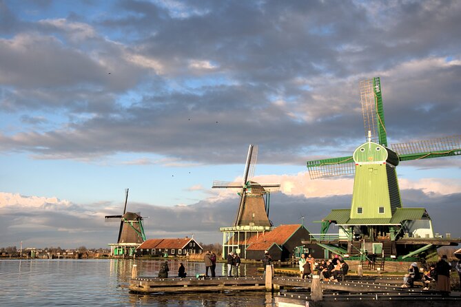 Private Tour to Zaanse Schans, Volendam, and Marken - Volendam’s Harbor, Dike, and Old Maze
