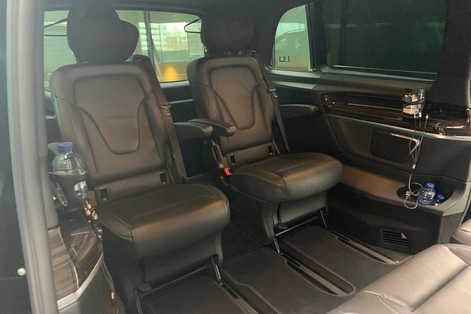 Private Transfer from Amsterdam to the Cruise Port in Rotterdam - Punctuality, driving, and personal service