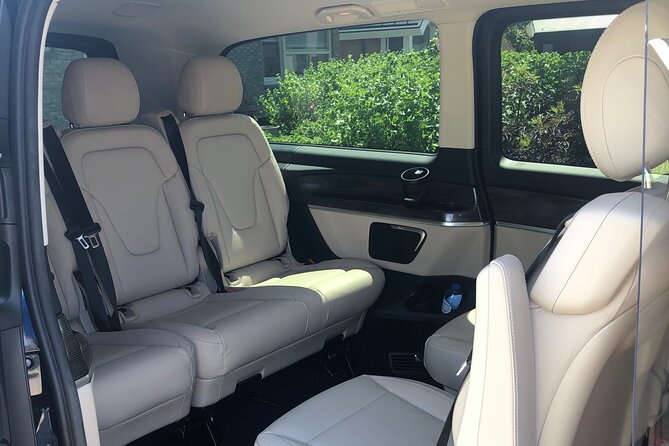 Private transfer Schiphol (AMS) to or from Rotterdam - Who will get the most from this service