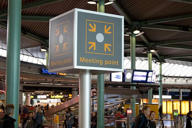 Private transfers from or to Schiphol (AMS) airport Amsterdam - A calm arrival after the Schiphol crowds