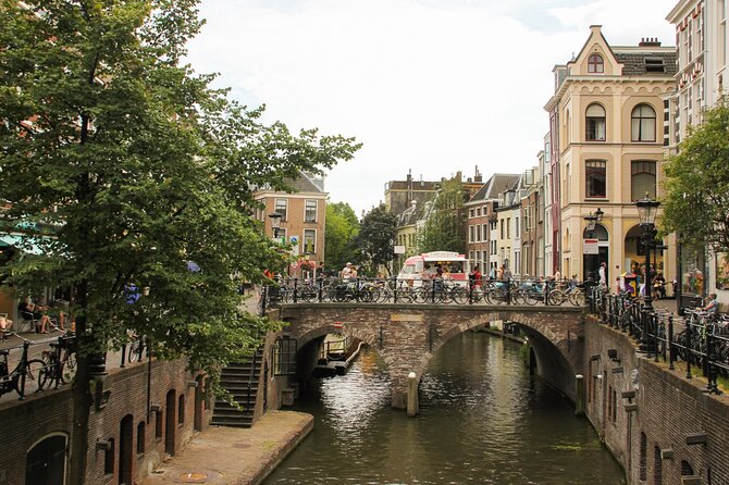 Private Utrecht Food Walking Tour with 8 Tastings - Starting at Utrecht Centraal and finding your bearings