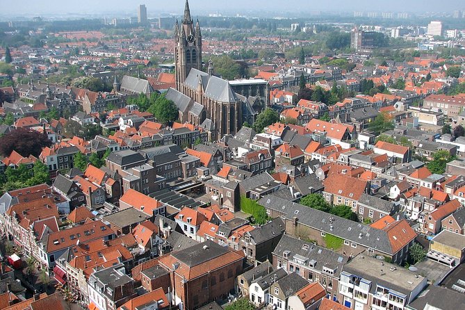 Private Walking Tour: Delft's Royal History and Pottery - Delft Blue and the optional Royal Delft visit
