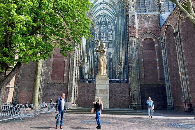Private Walking Tour in Utrecht - Starting at Vredenburgplein and its market stalls