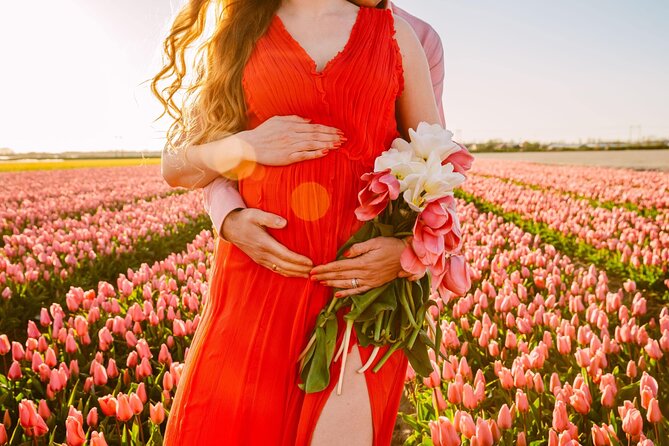 Professional Photoshoot at Private Tulip Field - The value of 30 edited photographs