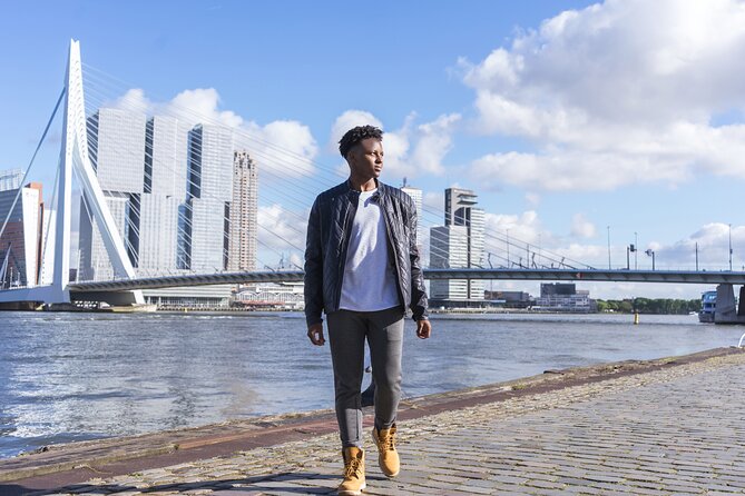 Professional Tinder Photo Session in Amsterdam - Using Amsterdam as more than a backdrop