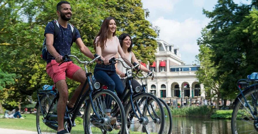 Rent a bike in Amsterdam | 1, 2, 3+ hours - A simple first route to Vondelpark