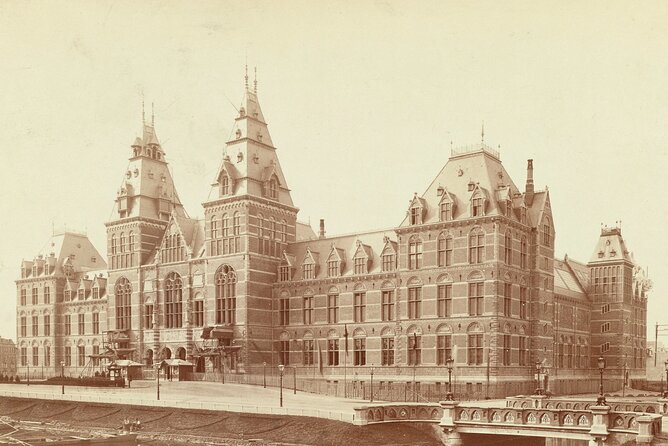 Rijksmuseum Amsterdam Semi-Private Guided Tour - Entering with skip-the-line admission