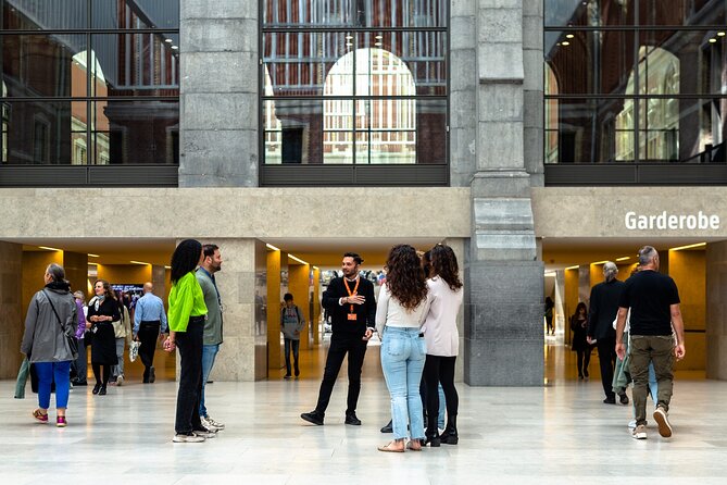 Rijksmuseum Amsterdam Small-Group Tour with Private Upgrade - What the small group changes