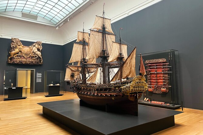 Rijksmuseum Guided Tour, private local Dutch guide - Following Rembrandt through the Rijksmuseum