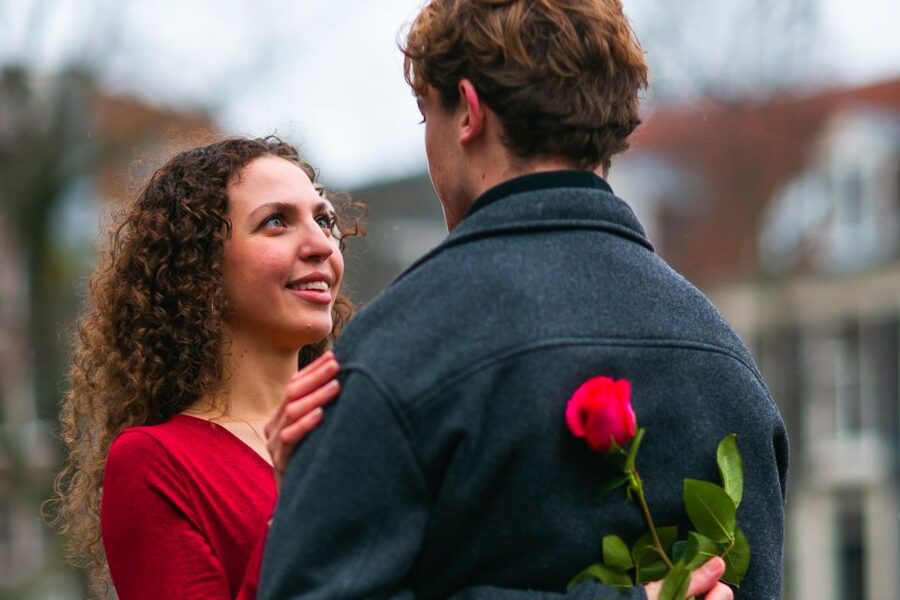 Romantic Photoshoot Experience for Couples in Amsterdam - Photo quality, editing, and delivery
