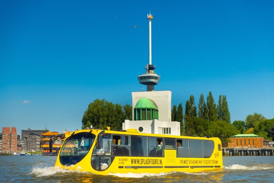 Rotterdam: 1-Hour Sightseeing Splash Tour - The famous splash into the Maas River