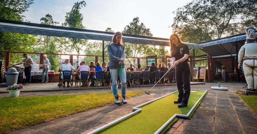 Rotterdam: 18-Hole Mini-Golf Game - What Playing All 18 Holes Feels Like