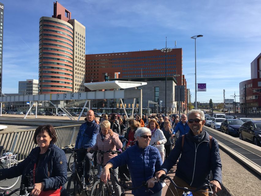 Rotterdam: 2.5-Hour Highlights Bike Tour - City Hall and the Markthal