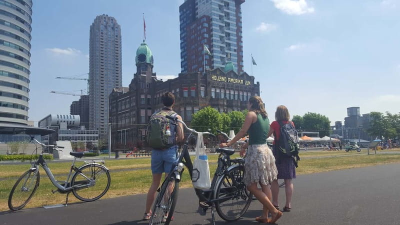 Rotterdam: City Highlights Guided Bike Tour - What the small-group format is worth